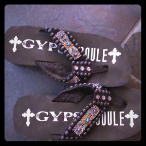 Women’s slide on with beautiful accents